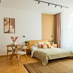 Sora Prestige * Budapest