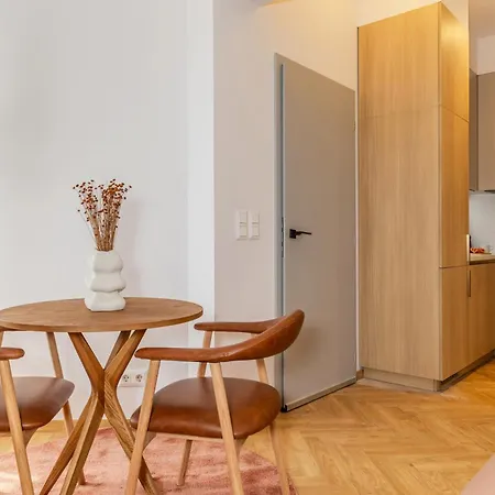 Sora Prestige Apartament *